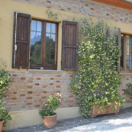 Villa Mischianti Губбио Экстерьер фото
