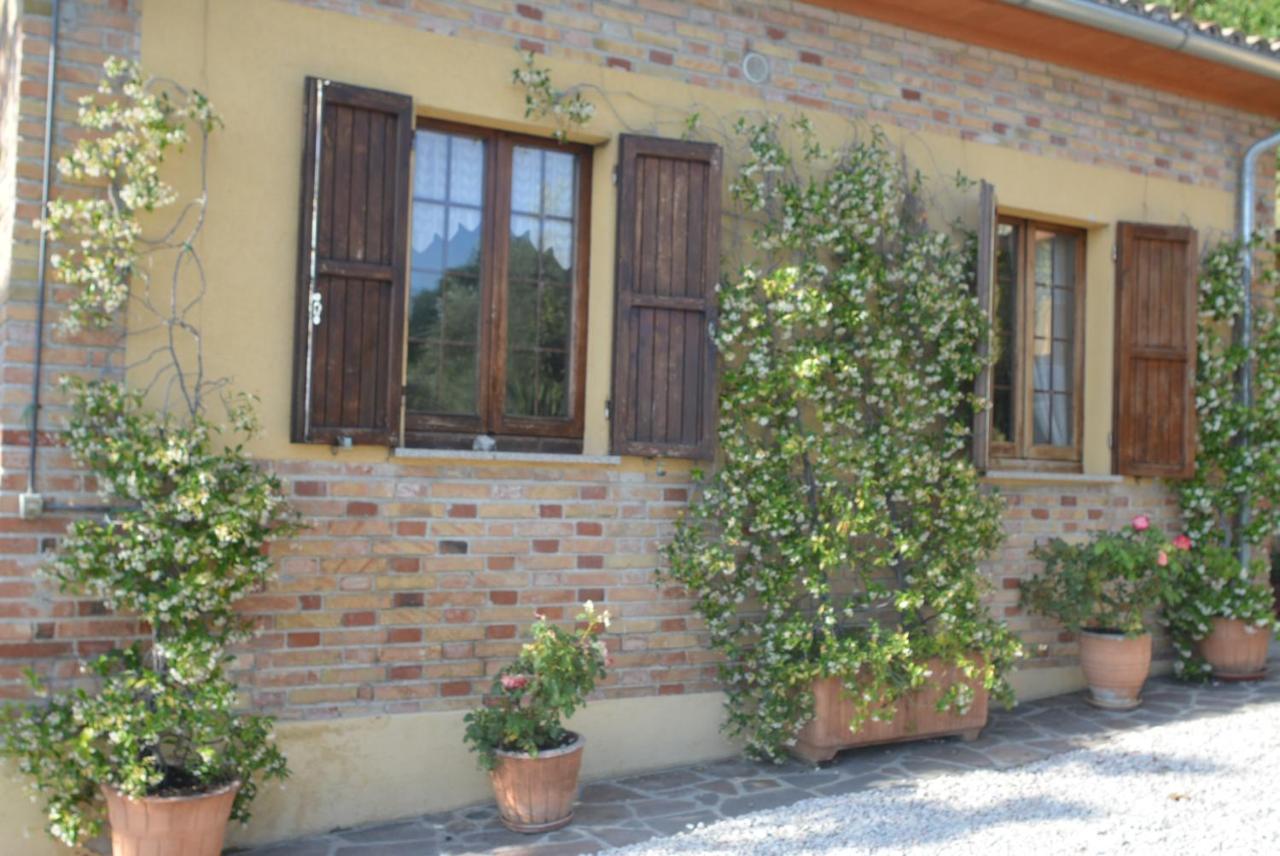 Villa Mischianti Губбио Экстерьер фото