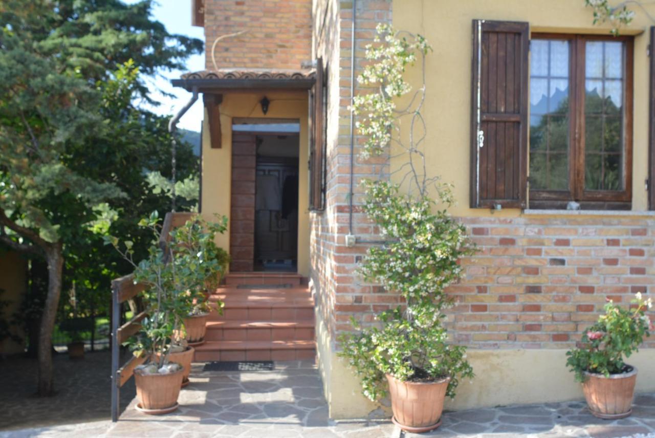 Villa Mischianti Губбио Экстерьер фото