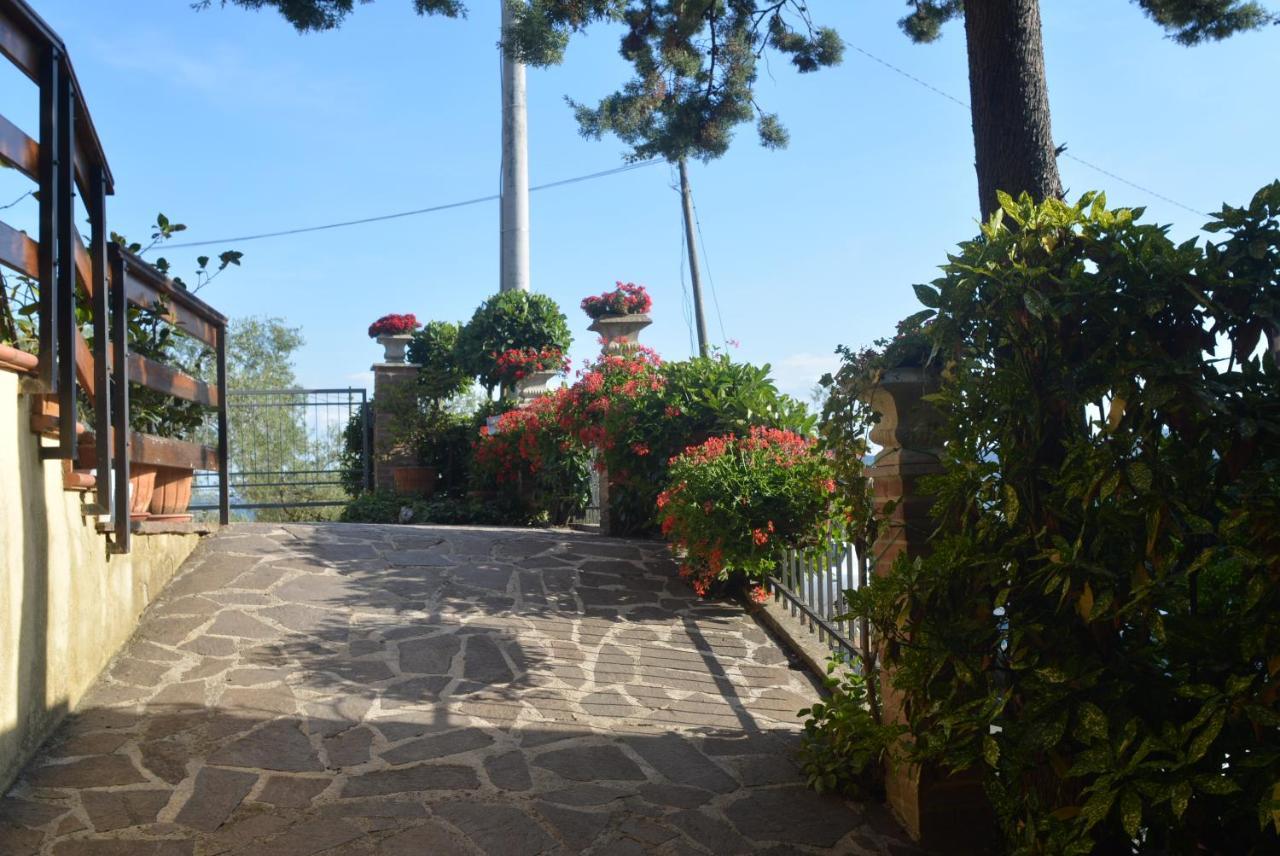 Villa Mischianti Губбио Экстерьер фото